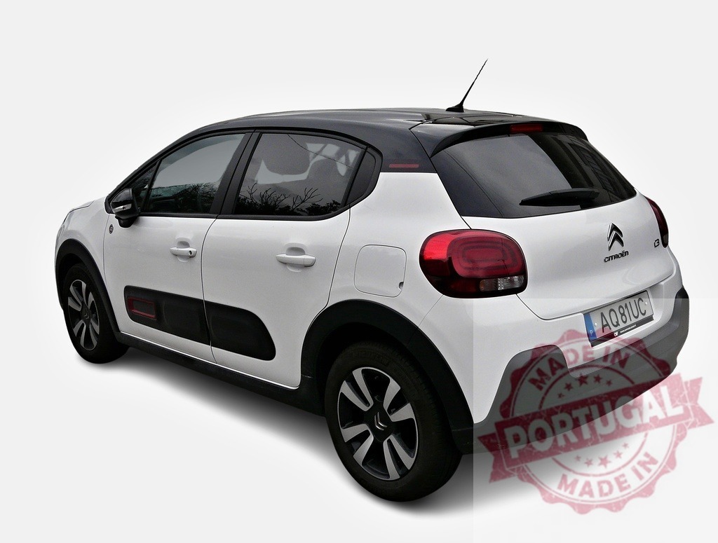 White Citroen C3 parking, rear view showcasing modern design | Modern white Citroen C3 parked, showcasing its sleek design and rear profile - Realisiert mit Pictrs.com