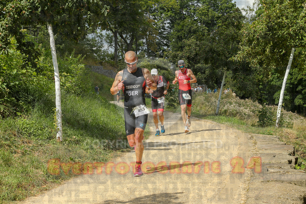 250824_1339_EX1_3156 | Sportfotografie im Rhein-Sieg Kreis, Köln, Bonn, NRW, Rheinland Pfalz, Hessen, etc. Unser Tätigkeitsfeld umfasst den Laufsport vom Volkslauf über den Marathon, Duathlon, Triathon bis zum Ultralauf wie Kölnpfad Ultra oder Schindertrail.