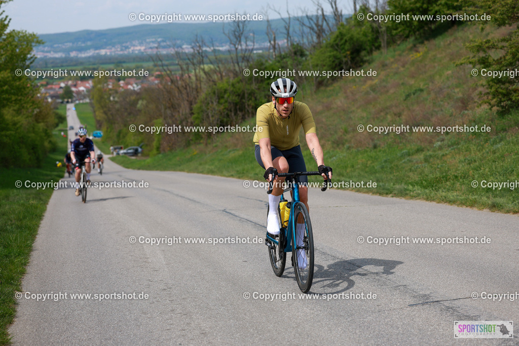 240_AR6_0181 | Neusiedlersee Radmarathon 2026@sportshot_your_pictrs #yourpictures#roadtowm2029 #nrm #neusiedlerseeradmarathon #neusiedlersee #neusiedlerseetourismus #burgenland #mörbisch #nrm26 #burgenlandtourismus #voglundco #poweredbyburgenlandtourismus #radsport #rad #marathon #ucigranfondo #visitburgenland #ucigranfondoworldseries