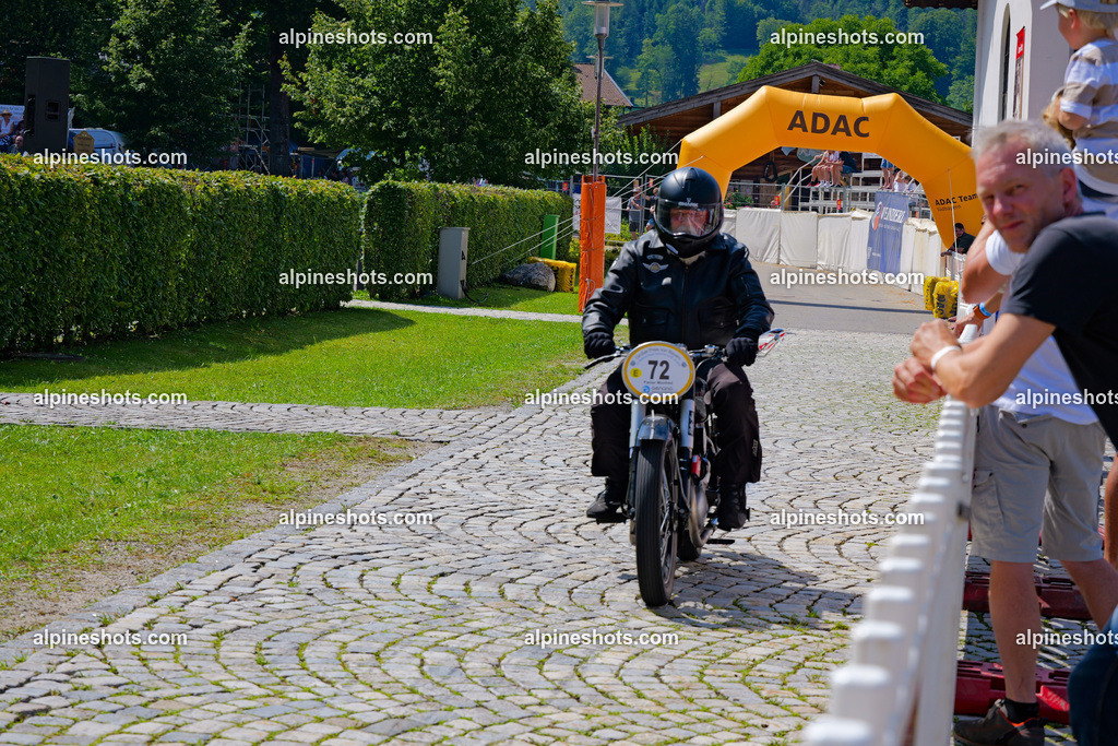 P1014765 | Erleben Sie atemberaubende, hochqualitative Fotos Ihrer Fahrt entlang der malerischen Alpenstraßen. Besuchen Sie alpineshots.com, um professionelle Aufnahmen Ihrer unvergesslichen Reise zu finden und zu kaufen - Realisiert mit Pictrs.com