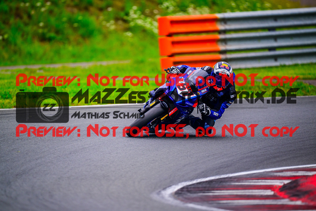 MaZZes_FotoMatrix_240602_6007705_2021 | R7