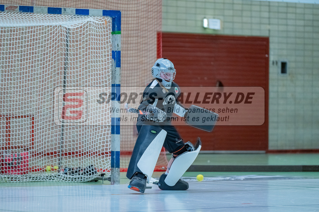 HK_20231217_107649 | 1. Bundesliga Damen Crefelder HC - Düsseldorfer HC  am 17.12.2023 Sporthalle Glockenspitz, Krefeld , Lotta Dittrich ( Crefelder HTC )