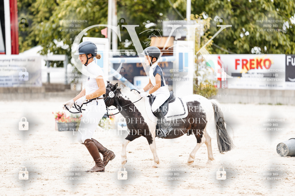 CK907426 | Turnierfotografie Pferdefotografie Trier Rheinland-Pfalz Pferdesport Reitsport Tierfotografie Sportfotografie Pferdevideo Pferdevideografie Equestrianvideography equestrianphotography  - Realisiert mit Pictrs.com