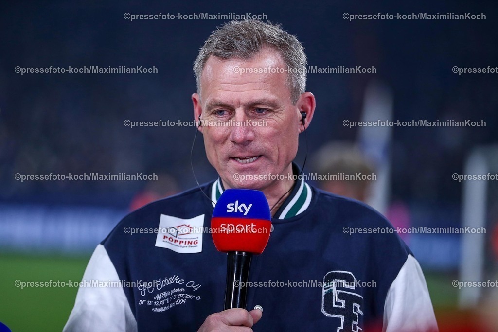 S0401022502175 | 01.02.2025, Fußball, FC Schalke 04 - 1. FC Magdeburg, 2.. Fußball Bundesliga, 20. Spieltag, Veltins-Arena Gelsenkirchen, Saison 2024 2025: Ingo Anderbrügge im Sky Interview DFB regulations prohibit any use of photographs as image sequences and or quasi-video.