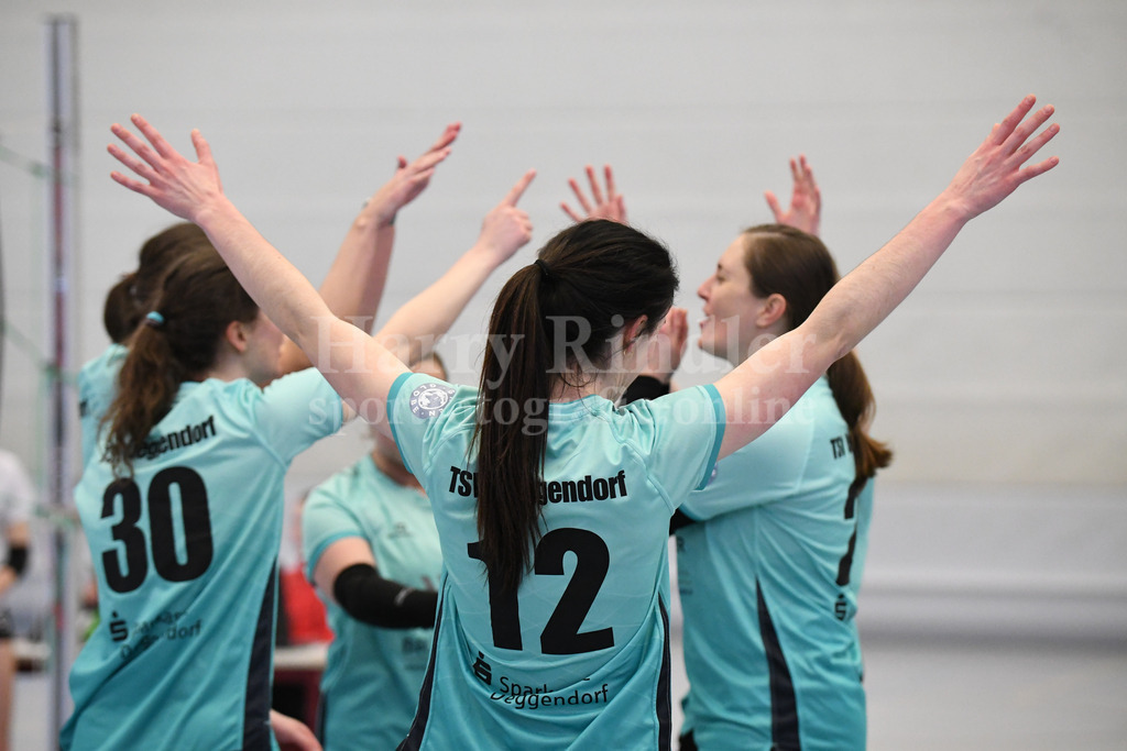 TSV Deggendorf Damen  : FC Ruderting | TSV Deggendorf Damen Volleyball - Realisiert mit Pictrs.com
