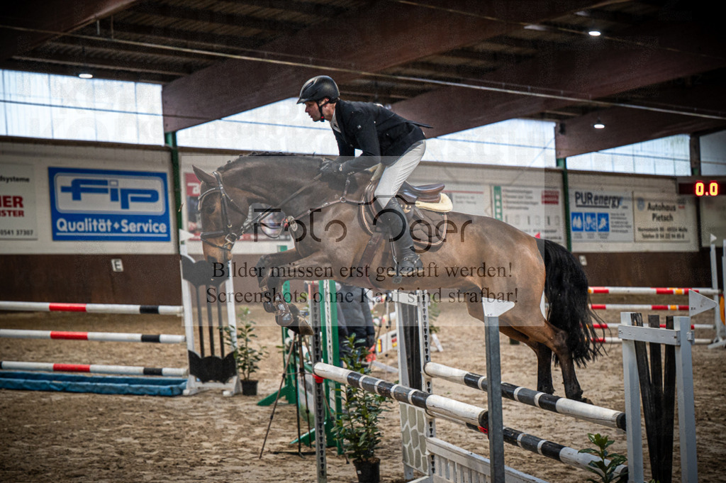 Hallenreittunier Voxtrup 2023 | Entdecke hochwertige Reitturnierfotos von Foto Oger. Professionell, emotional und authentisch – jetzt Lieblingsmomente im Shop bestellen.Deutschlandweite Turnierfotografie. - Realisiert mit Pictrs.com
