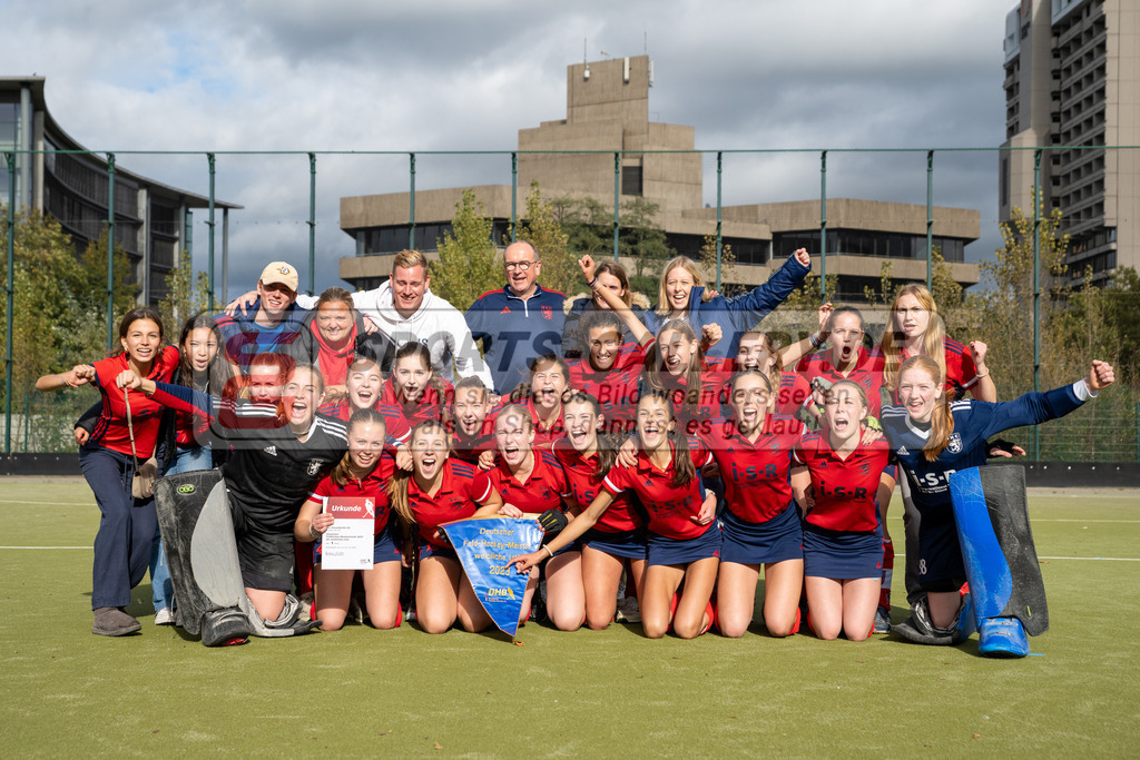 SFE_20231022_0246 | Deutsche Meisterschaft Weibliche U16 Finale Uhlenhorst Mülheim - Düsseldorfer HC am 22.10.2023 in Köln (Düsseldorfer Hockeyclub 1905 e.V.), Photo: Stephan Fehrmann 2023 (Sports-Gallery)