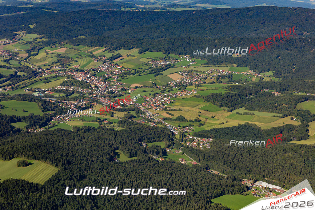 Aktuelles Luftbild von Thürnstein Lohberg Kauf mit Lizenz / Bildrechten möglich- Die Luftaufnahme wurde 2021 mittels UL-Flugzeug erstellt ( keine Drohne ) - hochauflösende Kamera-Systeme von  Canon -Beste Qualität - Für grossformatige Ausdrucke geeignet. Die Geschenkidee !
