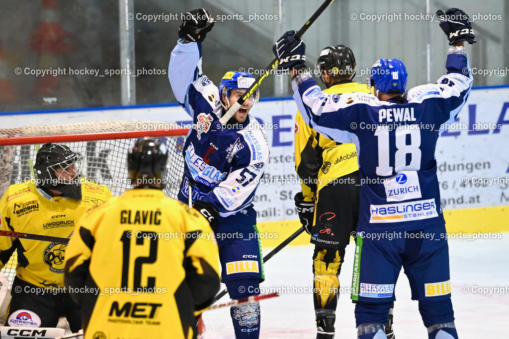 ESC Steindorf vs. MET PHOTOVOLTAIK HORNETS SPITTAL | Jubel #57 Wilfan Franz ESC Steindorf, #18 Pewal Martin ESC Steindorf, #1 Zauchner Rene EC Hornets Spittal, ESC Steindorf vs. MET PHOTOVOLTAIK HORNETS SPITTAL, ESC Steindorf vs. MET PHOTOVOLTAIK HORNETS SPITTAL am 26.10.2024 in Steindorf (Ossiachersee Halle), Austria, (Photo by Bernd Stefan)