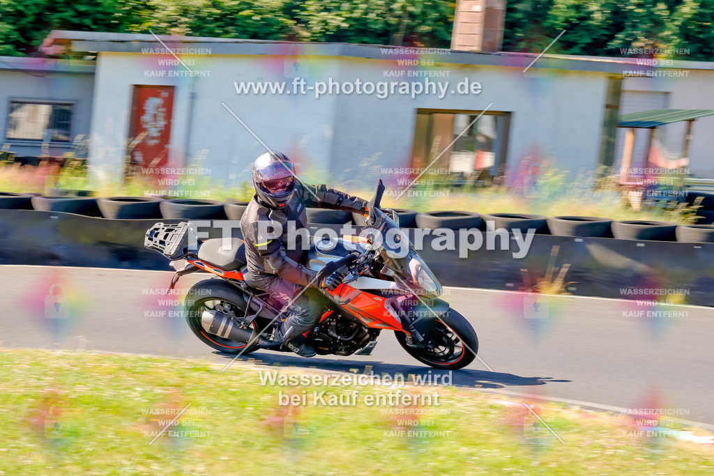 _MOT8947 | Hier findet Ihr Bilder von Touristenfahrten auf der Nürburgring Nordschleife oder von anderen Veranstaltungen die ich besucht habe. Viel Spass beim Durch Schauen 