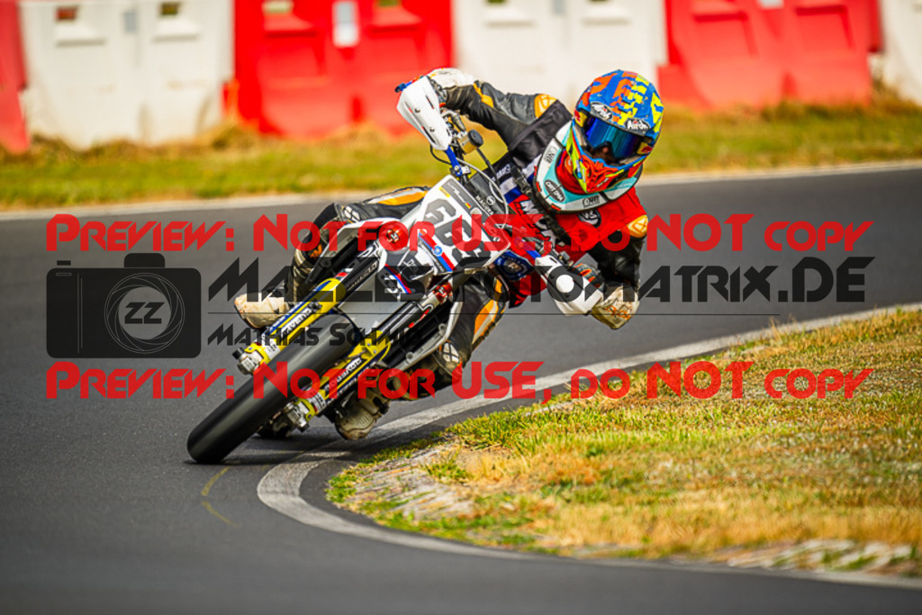 MaZZes_FotoMatrix_230701_8942 | S4