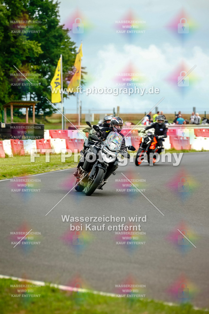 VBK-4375 | Hier findet Ihr Bilder von Touristenfahrten auf der Nürburgring Nordschleife oder von anderen Veranstaltungen die ich besucht habe. Viel Spass beim Durch Schauen 