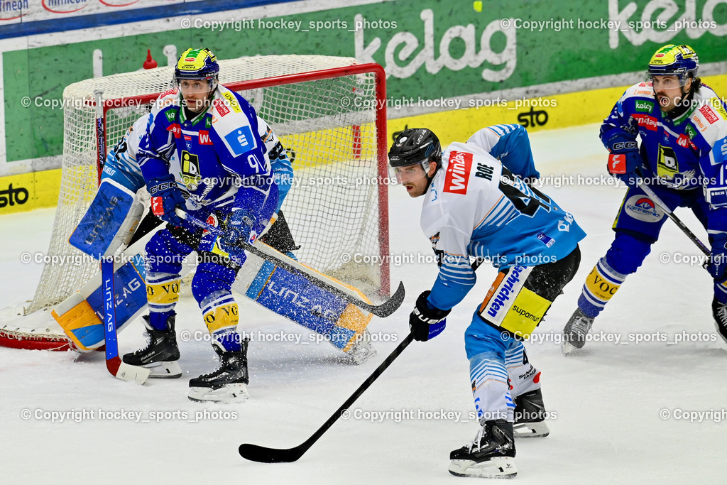 EC IDM WÄRMEPUMPEN VSV vs. Steinbach Black Wings Linz | #47 Logan Roe  Black Wings Linz, #13 Adam Helewka EC VSV, #91 Nick Hutchison EC VSV, EC IDM WÄRMEPUMPEN VSV vs. Steinbach Black Wings Linz, EC IDM WÄRMEPUMPEN VSV vs. Steinbach Black Wings Linz am 04.03.2026 in Villach (Stadthalle Villach), Austria, (Photo by Bernd Stefan)