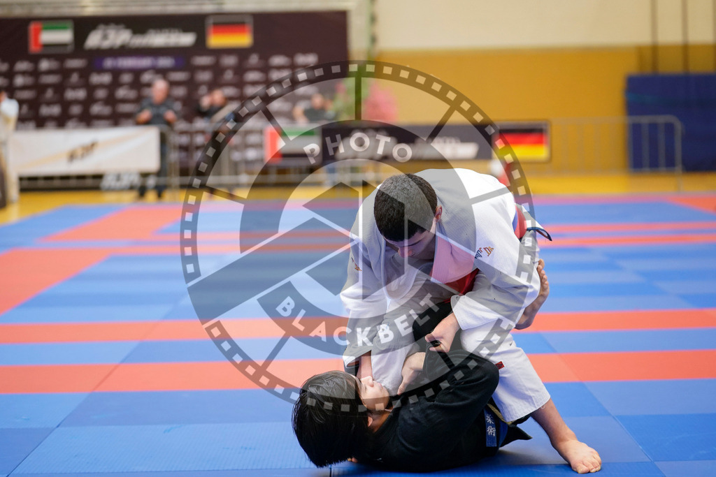 20240203PBB07881 | Fighters compete during the Brazilian Jiu-Jitsu Championship of the AJP Tour in Maintal by Frankfurt am Main, Germany, on February 2, 2024.