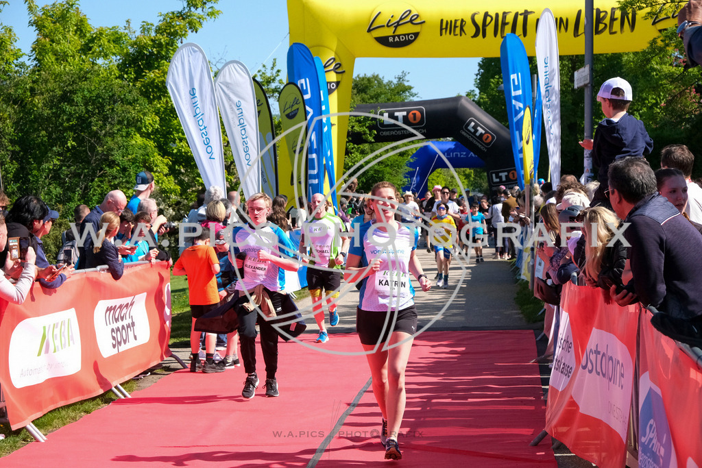 ..... | LINZ,AUSTRIA,27.April 24, Int. 3 Brückenlauf Linz  , Image shows: Photo: WAPICS / Michael ring