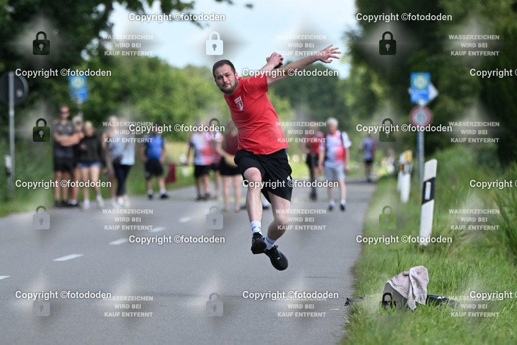 DSC_0986 | Christian Janssen (im Bild) warf mit Jan Aper (beide Ardorf)