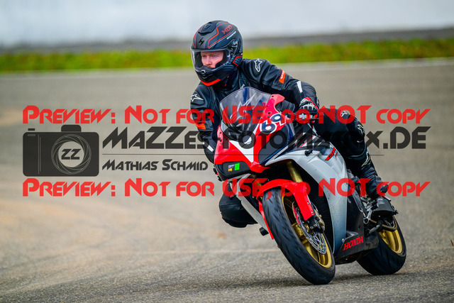 MaZZes_FotoMatrix_240910_6007705_1991 | GRUEN