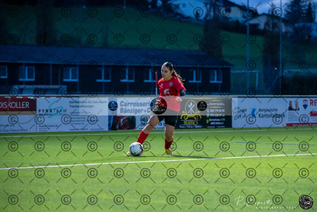 20240316_KS-Turnier Frauen 4. Liga 1730-1930_046 | Sport und Naturfotografie von Roberto Esposito zeigt echte Momente Bewegung und die Schönheit der Natur. Ausdrucksstarke Bilder schaffen Emotionen.