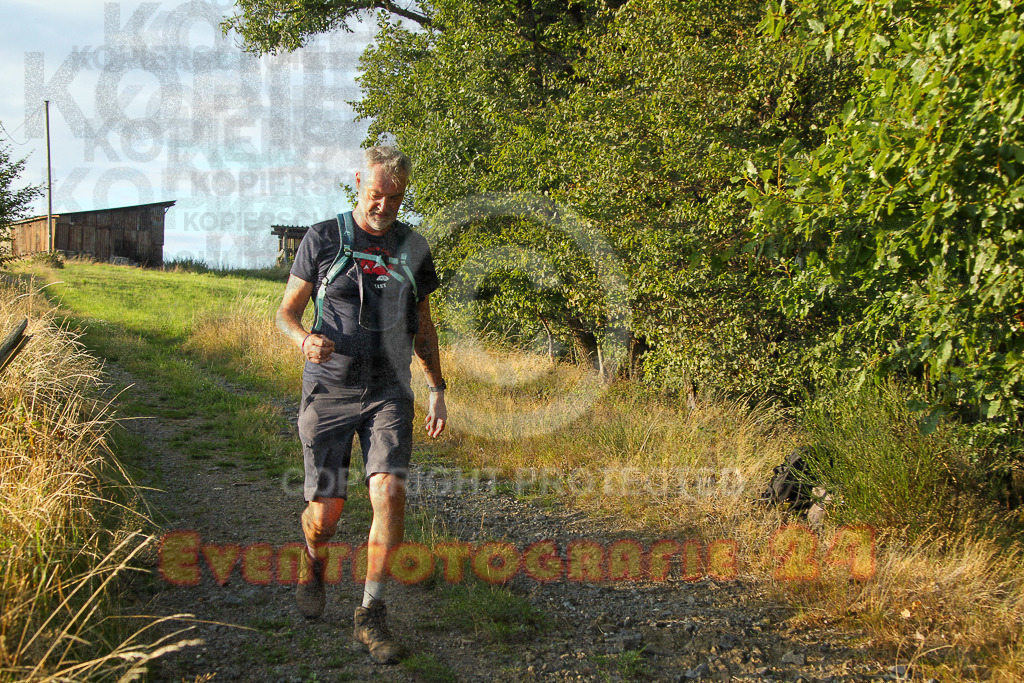 250801_1951_EV4_8898 | Sportfotografie im Rhein-Sieg Kreis, Köln, Bonn, NRW, Rheinland Pfalz, Hessen, etc. Unser Tätigkeitsfeld umfasst den Laufsport vom Volkslauf über den Marathon, Duathlon, Triathon bis zum Ultralauf wie Kölnpfad Ultra oder Schindertrail.
