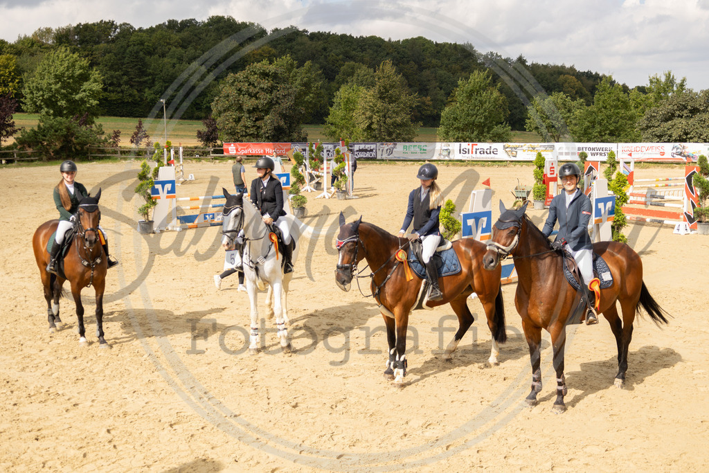 994A7868 | sabrinanicolaifotografie - Realisiert mit Pictrs.com