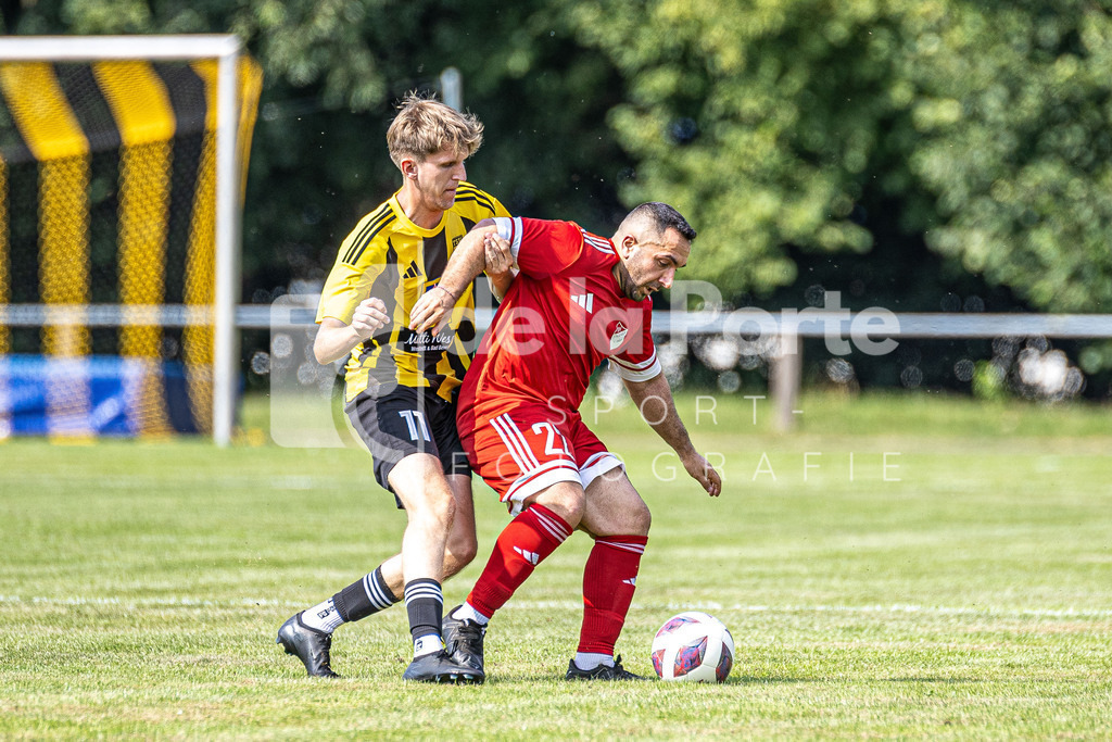 Stadensen - Yaldiz_ Abil (gegen Finn Kramer) vs Wrestedt 090825 dlP | immodelaporte-sportfotos - Realisiert mit Pictrs.com