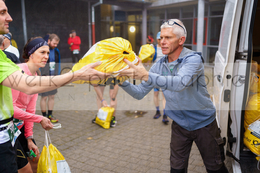 RENNSTEIG-Herbstlauf 2023 | 32. Rennsteig-Herbstlauf, Neuhaus/Rwg. nach Masserberg - 8. Oktober 2023