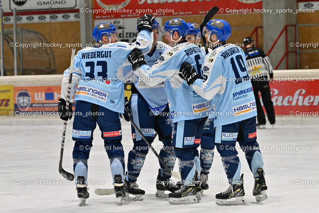 EC Spittal Hornets vs. ESC Steindorf 7.12.2022 | Jubel ESC Steindorf Mannschaft, #33 Wiedergut Andreas, #28 Bacher Stefan, #6 Ropatsch Patrick, #19 Friedrich Lukas