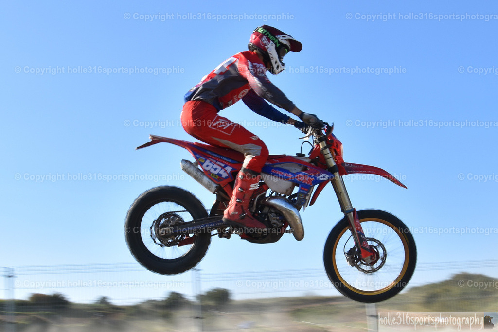 DSC_0553 | Sportfotografie , Motorsport, Motoross, Reitsport, Mointainbike, Enduro,
Landschaft , Outdoor, Eventfotografie, Landschaft, Bilder online bestellen - Realisiert mit Pictrs.com