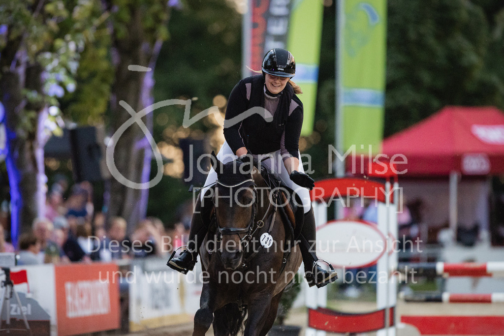 230824_Delbrueck_Mannschaft-436 | Deine schönsten Turniermomente als professionelle Fotos! Entdecke hochwertige Pferdesport-Fotografie im Online-Shop. Jetzt Fotos finden & bestellen!