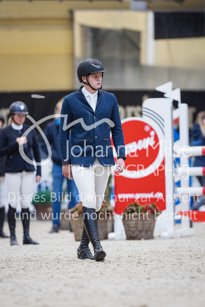 221112_Warstein_L-Spr-104 | Deine schönsten Turniermomente als professionelle Fotos! Entdecke hochwertige Pferdesport-Fotografie im Online-Shop. Jetzt Fotos finden & bestellen!