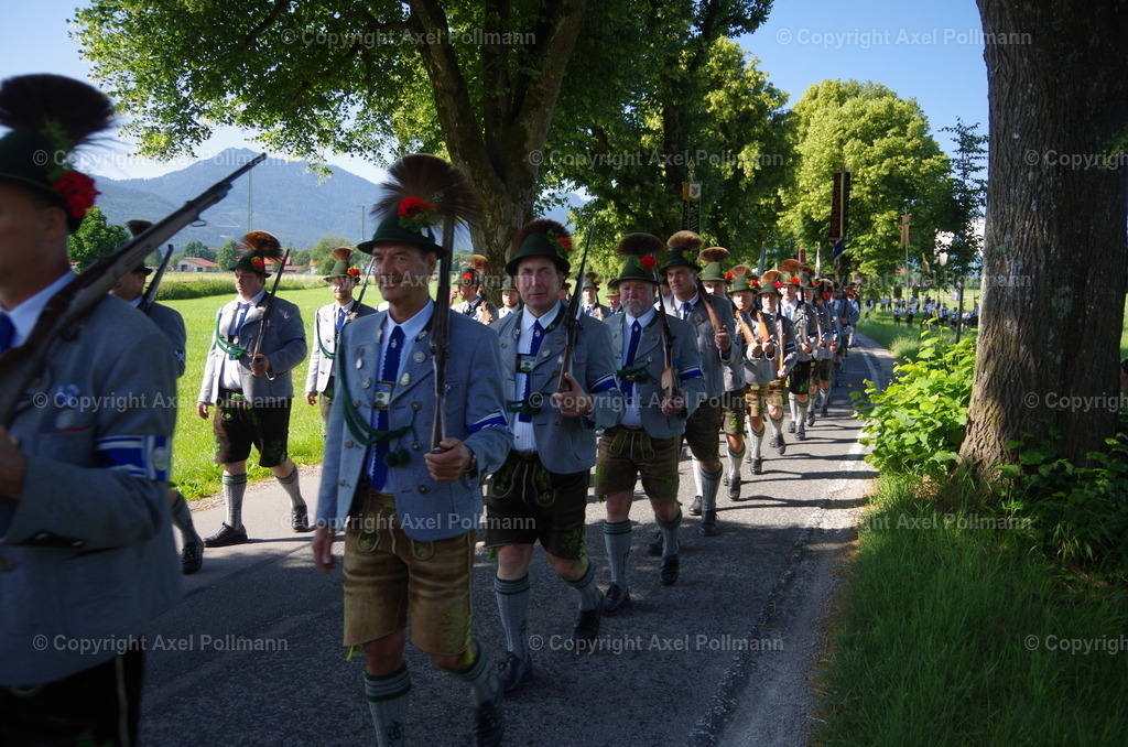 IMGP4850 | fotografiert von Axel PollmannLeonhardi Wallfahrt Benediktbeuern und Murnau, Fronleichnam, Fasching, Landschaft im Loisachtal und Benediktbeuern  - Realisiert mit Pictrs.com