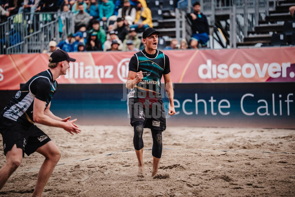 Beachvolleyball | Männer | Deutsche Meisterschaften 2025 Timmendorfer Strand | 05.09.2025 | v.l. Philipp Huster und Max Just jubeln