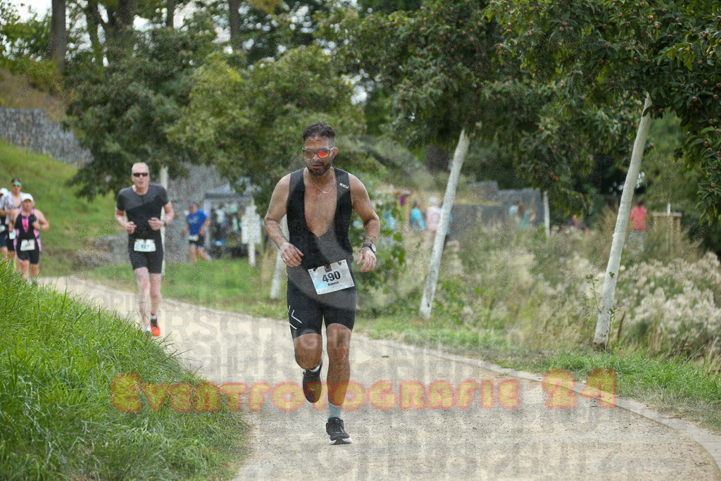 250824_1408_EX1_5083 | Sportfotografie im Rhein-Sieg Kreis, Köln, Bonn, NRW, Rheinland Pfalz, Hessen, etc. Unser Tätigkeitsfeld umfasst den Laufsport vom Volkslauf über den Marathon, Duathlon, Triathon bis zum Ultralauf wie Kölnpfad Ultra oder Schindertrail.