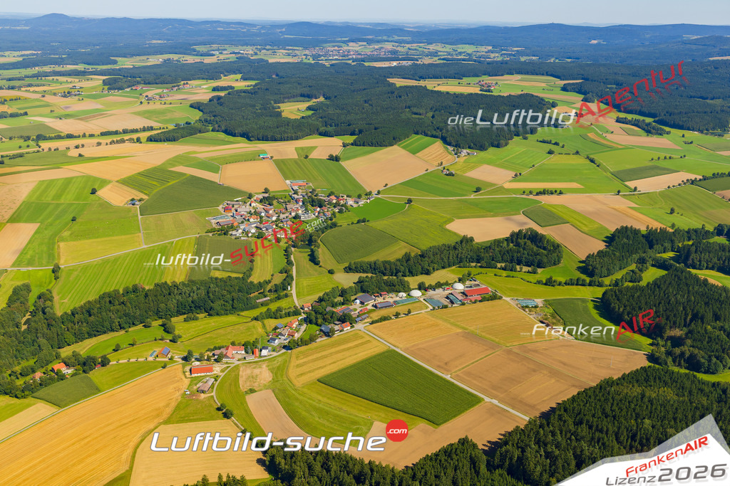 Schrägluftbild  Niederland  Moosbach - Das Luftbild wurde 2025 vom UL-Flugzeug heraus erstellt ( keine Drohne ) - Hochauflösende Luftaufnahme -Nicht vergleichbar mit Google Maps oder Satelittenbilder- Die Geschenkidee !Mit Lizenz und Bildrechte bestellbar