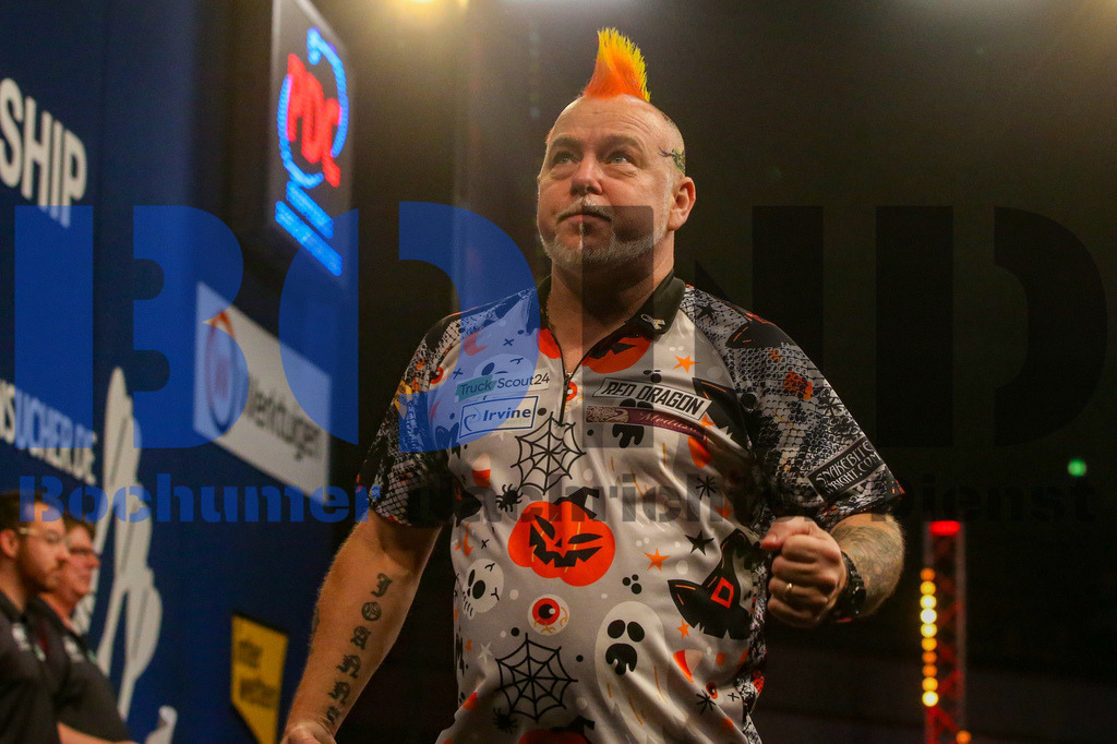  29.10.2023 - 
 | Sebastian Sendlak / Bochumer Nachrichtendienst (BOND) - PDC European Darts Championship: Halbfinale {Persons shown} - Realisiert mit Pictrs.com