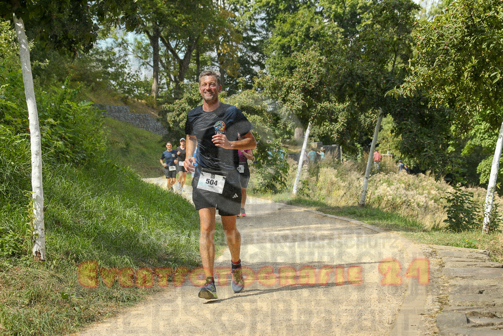 250824_1410_EX1_5219 | Sportfotografie im Rhein-Sieg Kreis, Köln, Bonn, NRW, Rheinland Pfalz, Hessen, etc. Unser Tätigkeitsfeld umfasst den Laufsport vom Volkslauf über den Marathon, Duathlon, Triathon bis zum Ultralauf wie Kölnpfad Ultra oder Schindertrail.