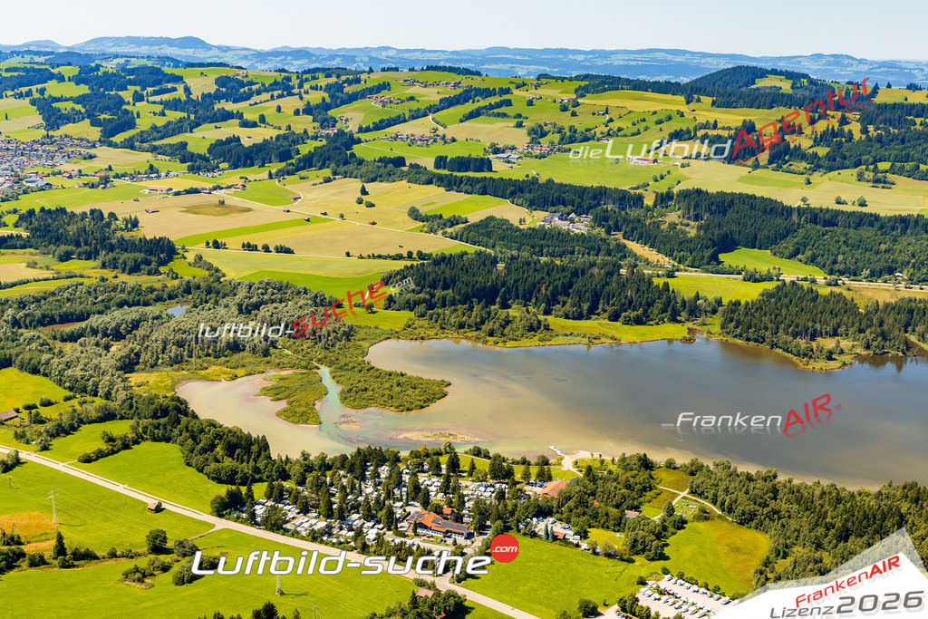 Schöne Luftaufnahme als Geschenk in Grüntensee Wertach - Die Luftbildaufnahme wurde 2025 vom UL-Flugzeug heraus erstellt ( keine Drohne ) - Hochauflösende Luftaufnahme -Nicht vergleichbar mit Google Maps oder Satelittenbilder- Die Geschenkidee !Mit Lizenz und Bildrechte bestellbar
