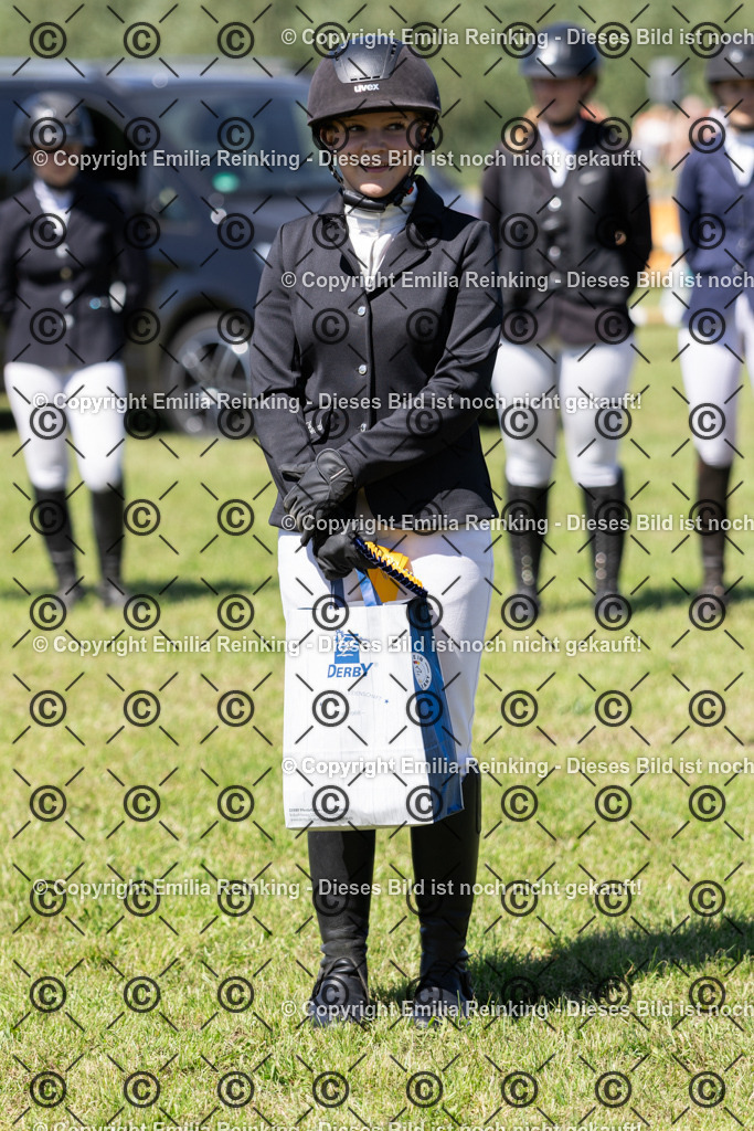 CL5A1109 | Emilia Reinking Fotografie - Realisiert mit Pictrs.com