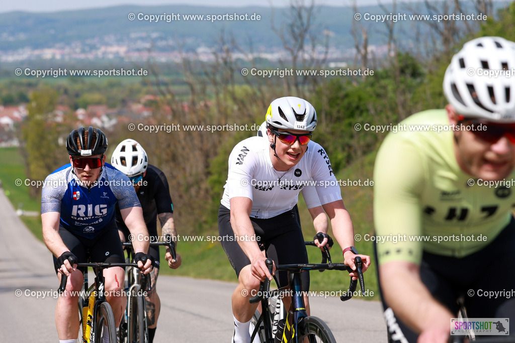 291_AR6_9533 | Neusiedlersee Radmarathon 2026@sportshot_your_pictrs #yourpictures#roadtowm2029 #nrm #neusiedlerseeradmarathon #neusiedlersee #neusiedlerseetourismus #burgenland #mörbisch #nrm26 #burgenlandtourismus #voglundco #poweredbyburgenlandtourismus #radsport #rad #marathon #ucigranfondo #visitburgenland #ucigranfondoworldseries