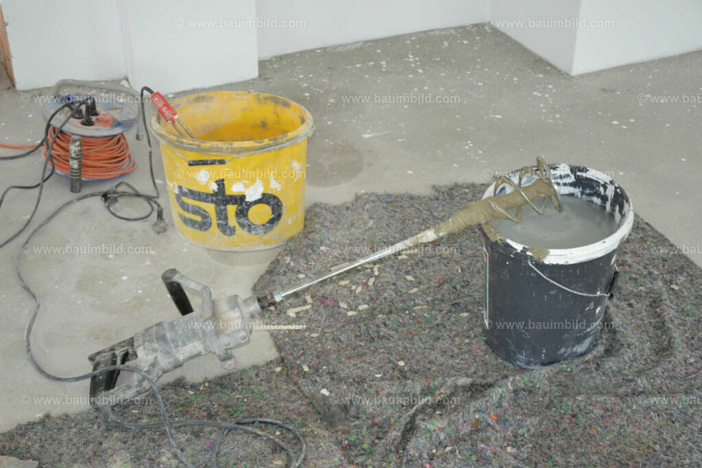 bib-lg21-fliesenlegerarbeiten-0013 | Nach LV-Leistungsgruppen sortierte Detailfotos über den Bau eines Hauses. Alle Hausbau-Bilder direkt vom Urheber und Autor der Website Haus-Selber-Bauen.com