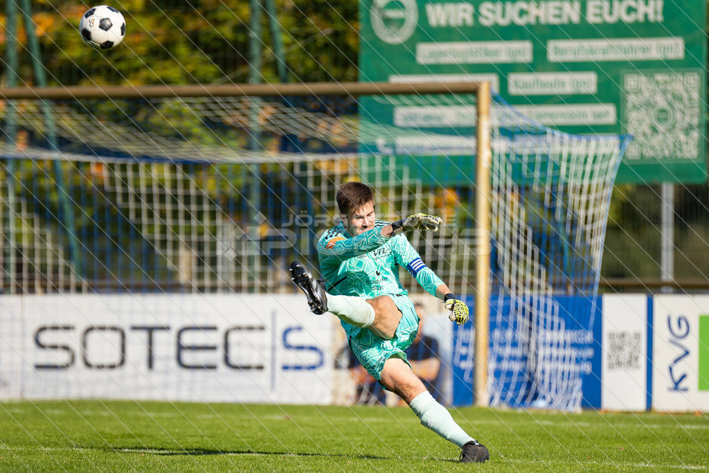 20250928_Picselweb-Fotografie_1R3_1694 | Spielszenen aus dem Spiel VfL Güldenstern Stade - Rotenburger SV. Ergebnis 0:3 - Realisiert mit Pictrs.com
