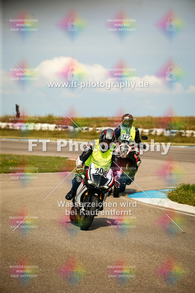 _MOT6263 | Hier findet Ihr Bilder von Touristenfahrten auf der Nürburgring Nordschleife oder von anderen Veranstaltungen die ich besucht habe. Viel Spass beim Durch Schauen 