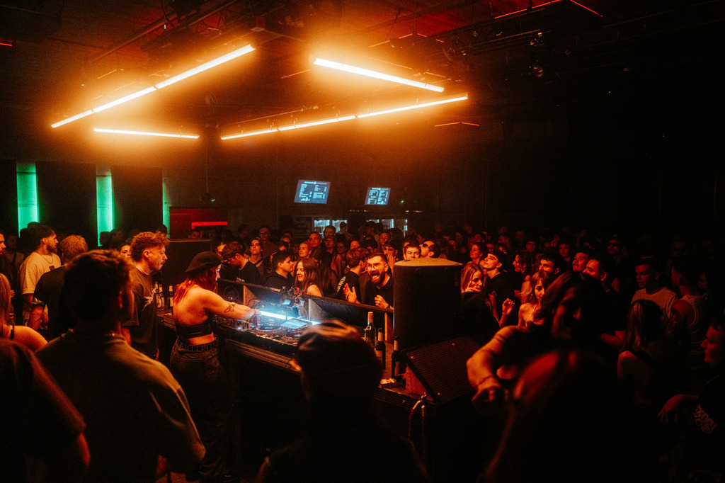 DO01030125 | thismomentpictures - Realisiert mit Pictrs.com