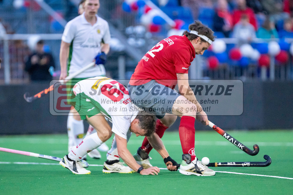 Final4_20240518-2121-0044 | Bonn, Deutschland, 18.05.2024: Niklas Bruns (Der Club an der Alster), Hugo Inglis (Hamburger Polo Club) in Aktion waehrend des Spiels der Deutsche Feldhockey-Meisterschaften 2024 zwischen Final 4 Herren Hamburger Polo Club - Der Club an der Alster im Bonner THV am 18.05.2024 in Bonn, Deutschland. (Foto von Stephan Fehrmann)

Bonn, Germany, 18.05.2024: Niklas Bruns (Der Club an der Alster), Hugo Inglis (Hamburger Polo Club) in action during the game of Deutsche Feldhockey-Meisterschaften 2024 between Final 4 Herren Hamburger Polo Club - Der Club an der Alster in Bonner THV at 18.05.2024 in Bonn, Deutschland. (Foto from Stephan Fehrmann)