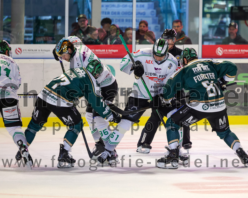 2025-09-21_056_TSV_Erding_gegen_Hoechstadter_Alligators | Erding, Deutschland, 21.09.2025:Eishockey, Oberliga Süd 2025 / 2026, 2. Spieltag, TSV Erding gegen Höchstadter Alligators, Endergebnis: 3:4Foto: Christian Riedel / fotografie-riedel.net