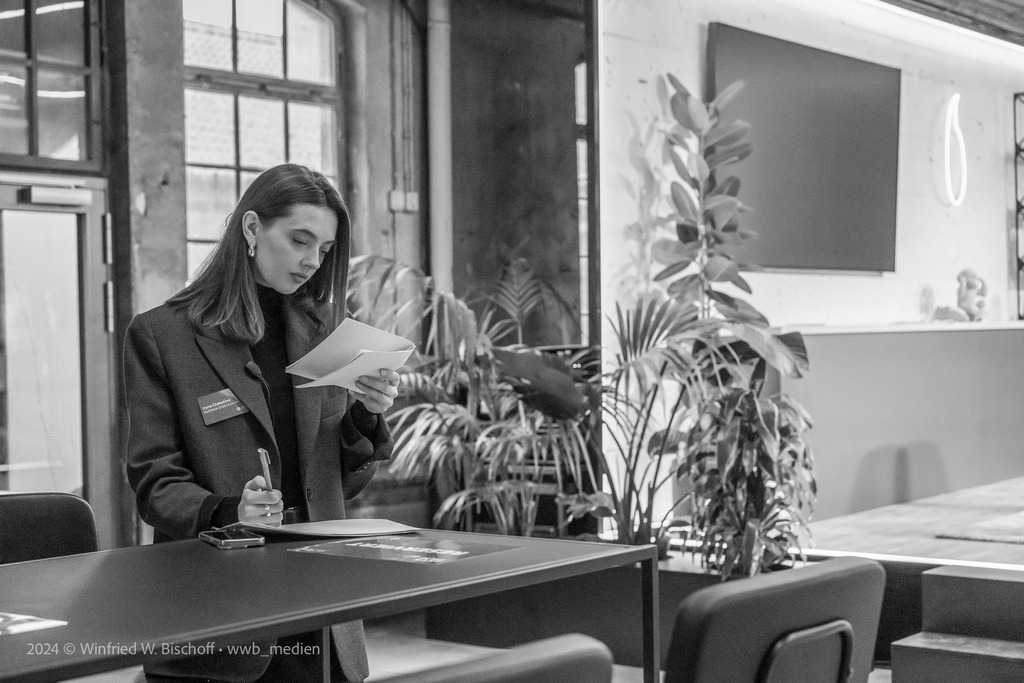 wwb_1868 | <Fotografie> <Video> <Film> <Winfried Bischoff> - Realisiert mit Pictrs.com