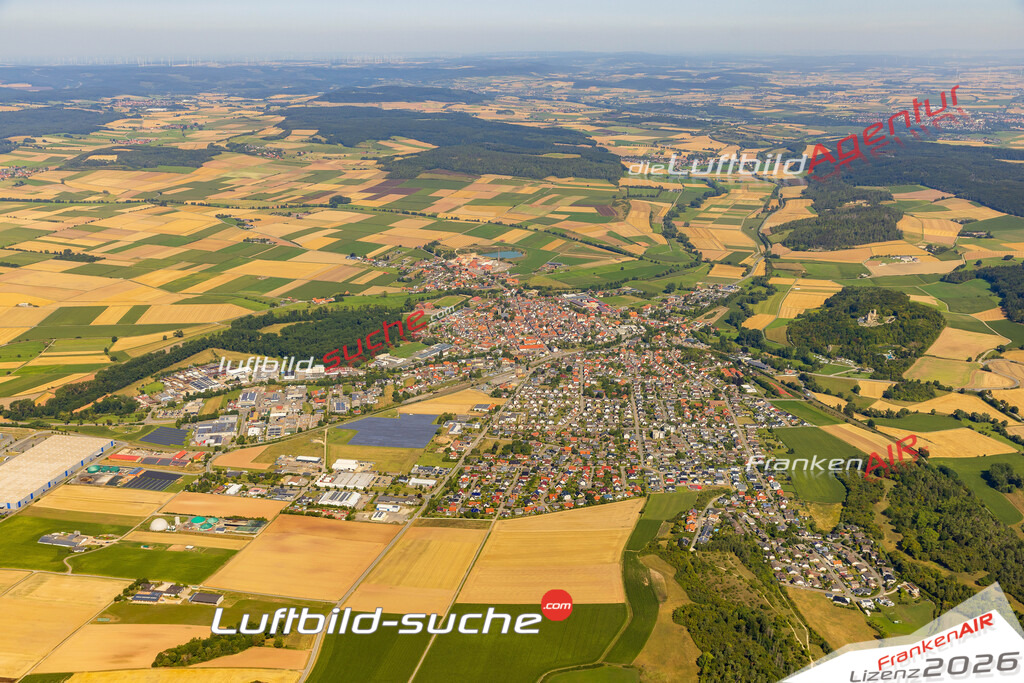 Luftbild der Stadt Volkmarsen - Die Luftaufnahme wurde 2025 vom UL-Flugzeug heraus erstellt ( keine Drohne ) - Hochauflösende Luftaufnahme - für professionelle Ausdrucke geeignet. Die Geschenkidee !Hier alle&nbsp;Infos zur Lizenzierung der LuftaufnahmeWir fliegen auch dieses Jahr wieder in Ihre Region um Luftbilder zu erstellen.- Luftbild anfragen