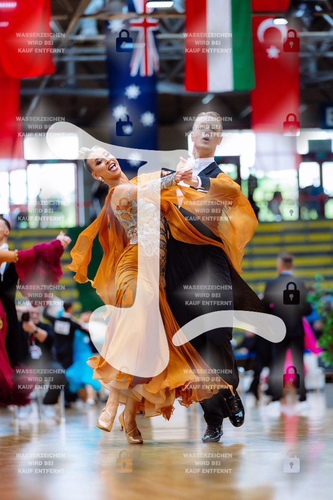 Hessen Tanzt WDSF International Open Standard 2nd (18) Yahor Boldysh _ Irina Averina (TSC Excelsior Dresden)-2025-05-17-9384 | Webshop for digital downloads and prints of dance sport, event & show photographer Julian Link - Realisiert mit Pictrs.com