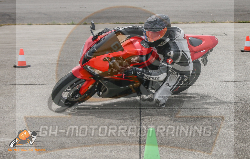 IMG_2938 | gh-motorradtraining-foto.de - Realisiert mit Pictrs.com