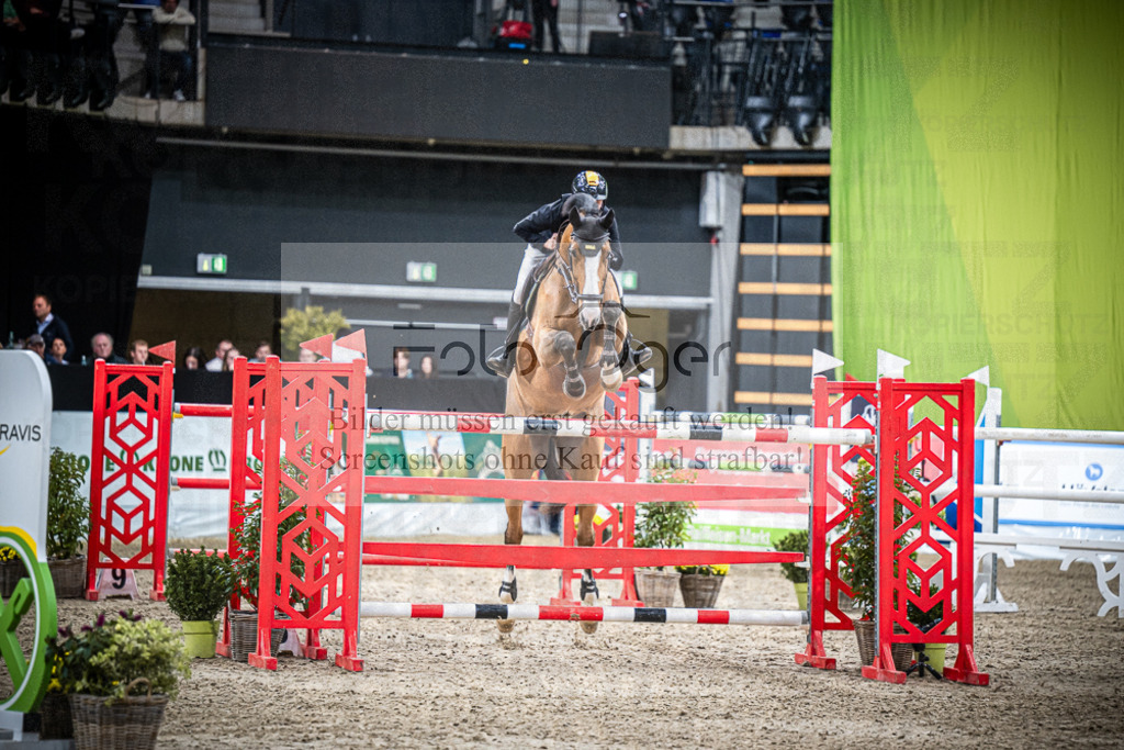 DOS_1962 | Entdecke hochwertige Reitturnierfotos von Foto Oger. Professionell, emotional und authentisch – jetzt Lieblingsmomente im Shop bestellen.Deutschlandweite Turnierfotografie. - Realisiert mit Pictrs.com